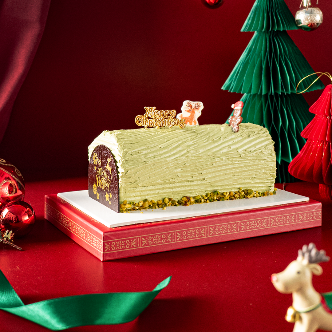 Pistachio Royale Log Cake